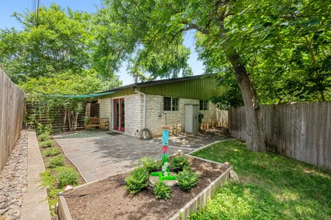 $240,000 | 3102 Glen Ora Street, Unit 102, Austin, TX 78704