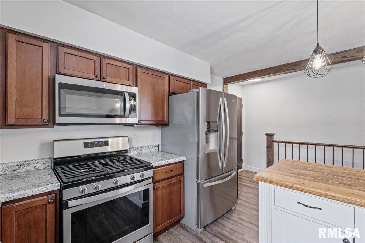 102 Amber Lane Geneseo, IL 61254 - Photo 18 of 62