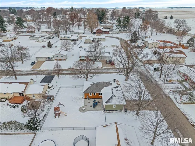 $225,000 | 102 Amber Lane, Geneseo, IL 61254