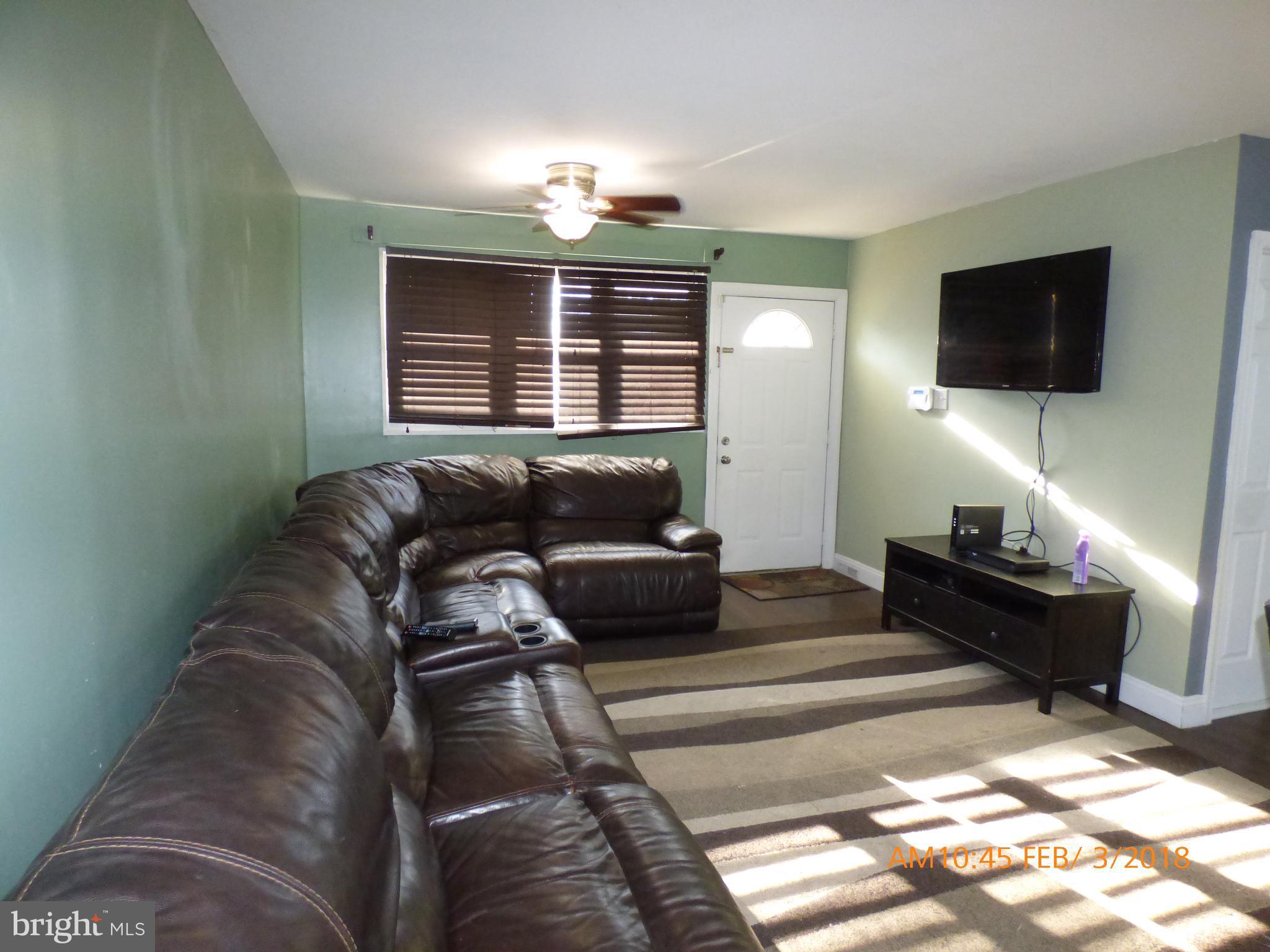 7712 Oxman Road Landover, MD 20785 - Photo 3 of 9 Interior (General)