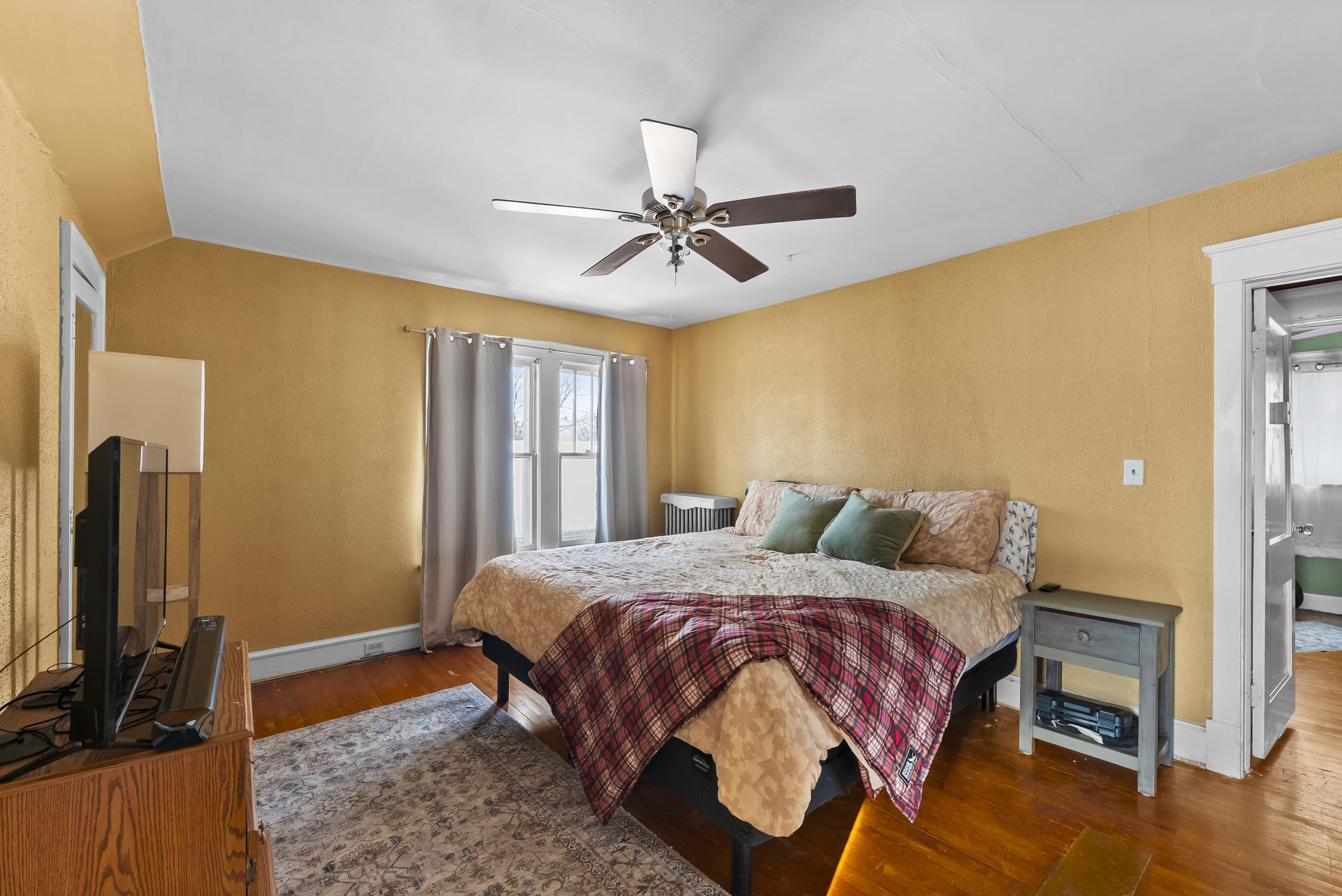 1617 Madison Street Manitowoc, WI 54220 - Photo 17 of 34 Sellers currently use this room which leads into den & then full bath. There is a room off of it that they use for a dressing room currently.