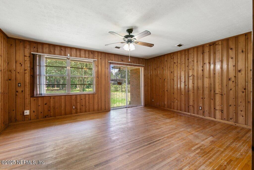 5207 Eulace Road Jacksonville, FL 32210 - Photo 14 of 50 Family Room