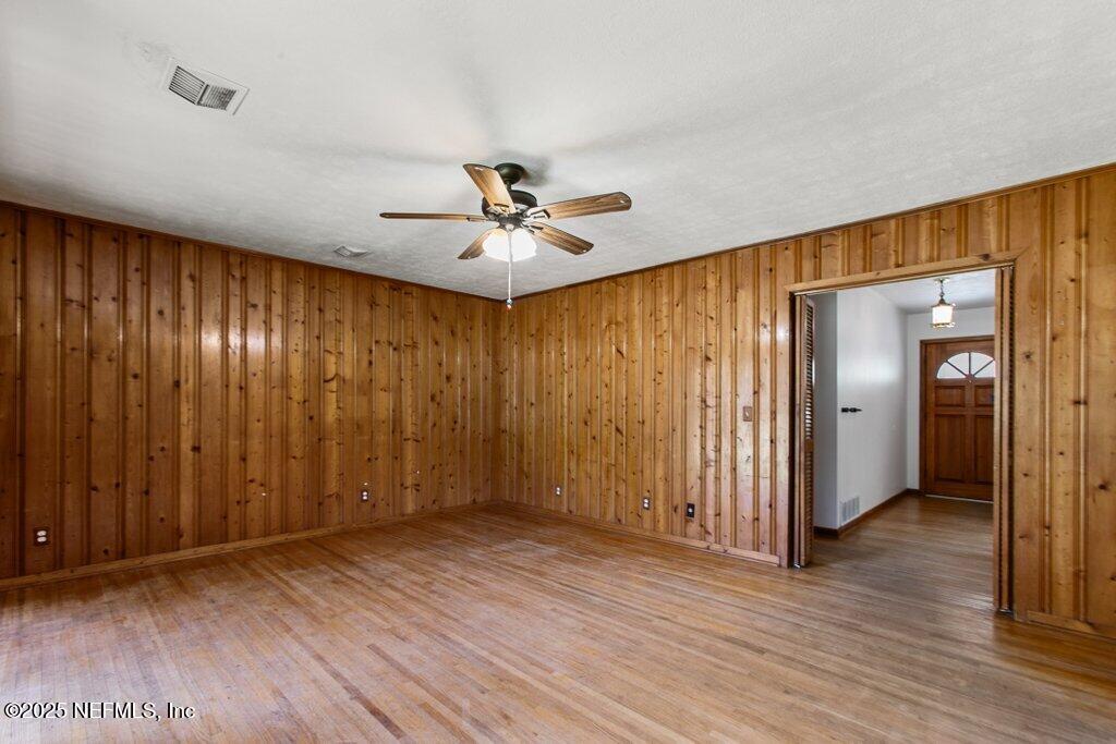 5207 Eulace Road Jacksonville, FL 32210 - Photo 15 of 50 Family Room