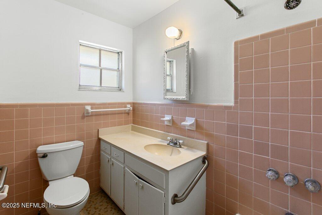 5207 Eulace Road Jacksonville, FL 32210 - Photo 26 of 50 Owner's Suite
