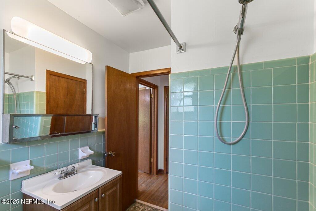 5207 Eulace Road Jacksonville, FL 32210 - Photo 32 of 50 Bathroom 2