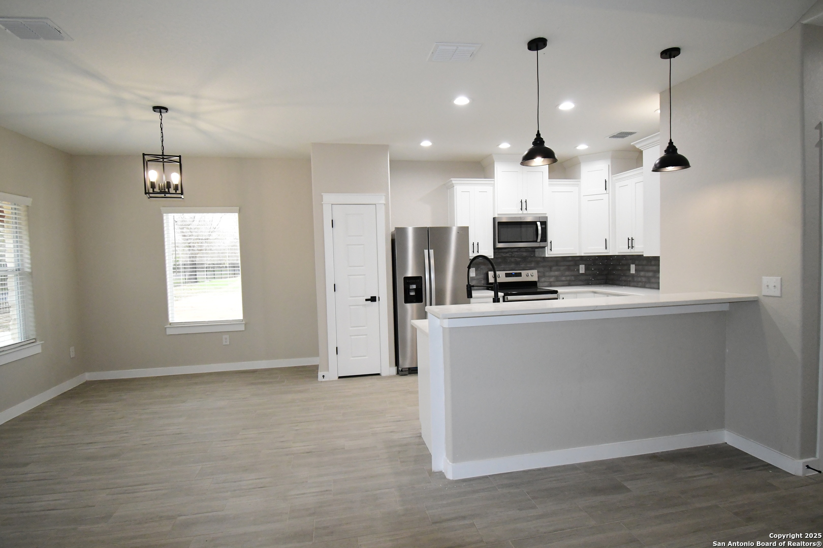 5961 Prairie Road, Unit 1 Von Ormy, TX 78073 - Photo 3 of 16