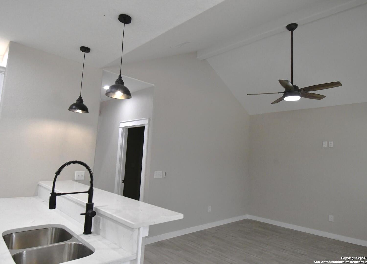 5961 Prairie Road, Unit 1 Von Ormy, TX 78073 - Photo 4 of 16