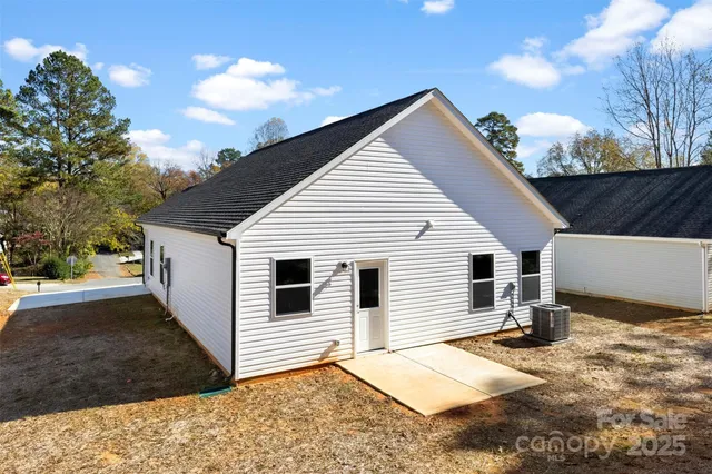 $235,000 | 605 Meadow Avenue, Spencer, NC 28159