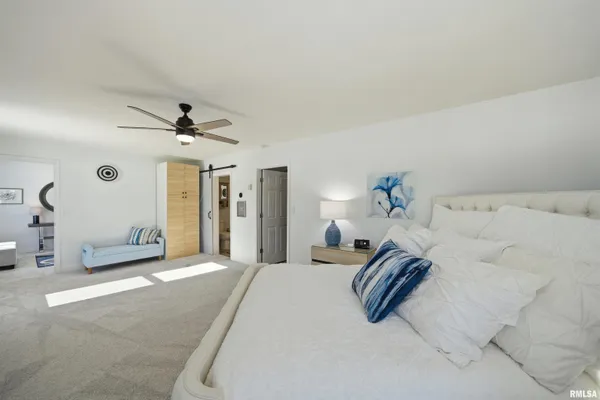 $450,000 | 16103 East Blackfoot Drive, Cuba, IL 61427