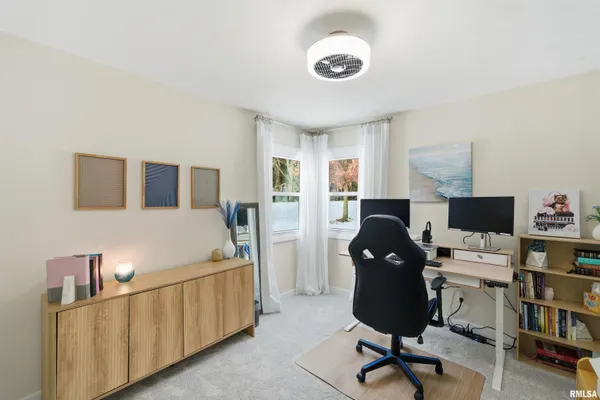 $450,000 | 16103 East Blackfoot Drive, Cuba, IL 61427