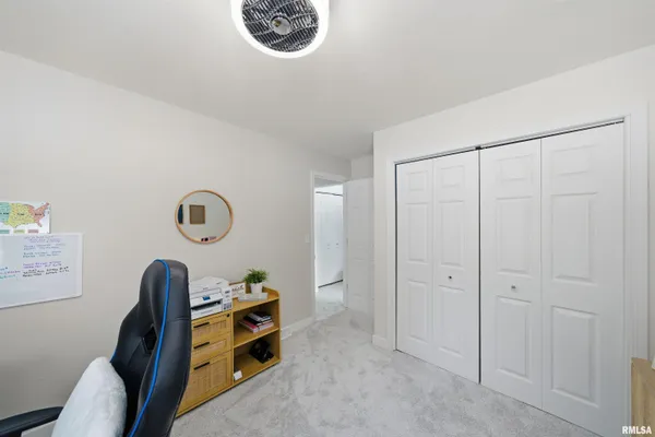 $450,000 | 16103 East Blackfoot Drive, Cuba, IL 61427