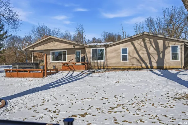 $450,000 | 16103 East Blackfoot Drive, Cuba, IL 61427