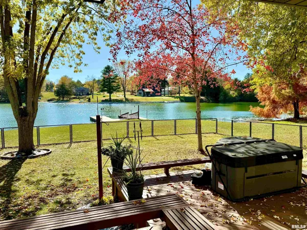 $450,000 | 16103 East Blackfoot Drive, Cuba, IL 61427