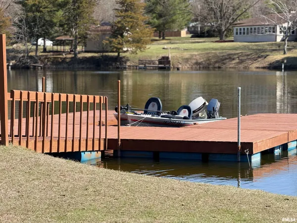 $450,000 | 16103 East Blackfoot Drive, Cuba, IL 61427