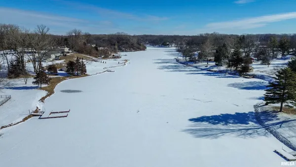 $450,000 | 16103 East Blackfoot Drive, Cuba, IL 61427