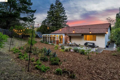 $895,000 | 5672 Torrey Pine Court, El Sobrante, CA 94803