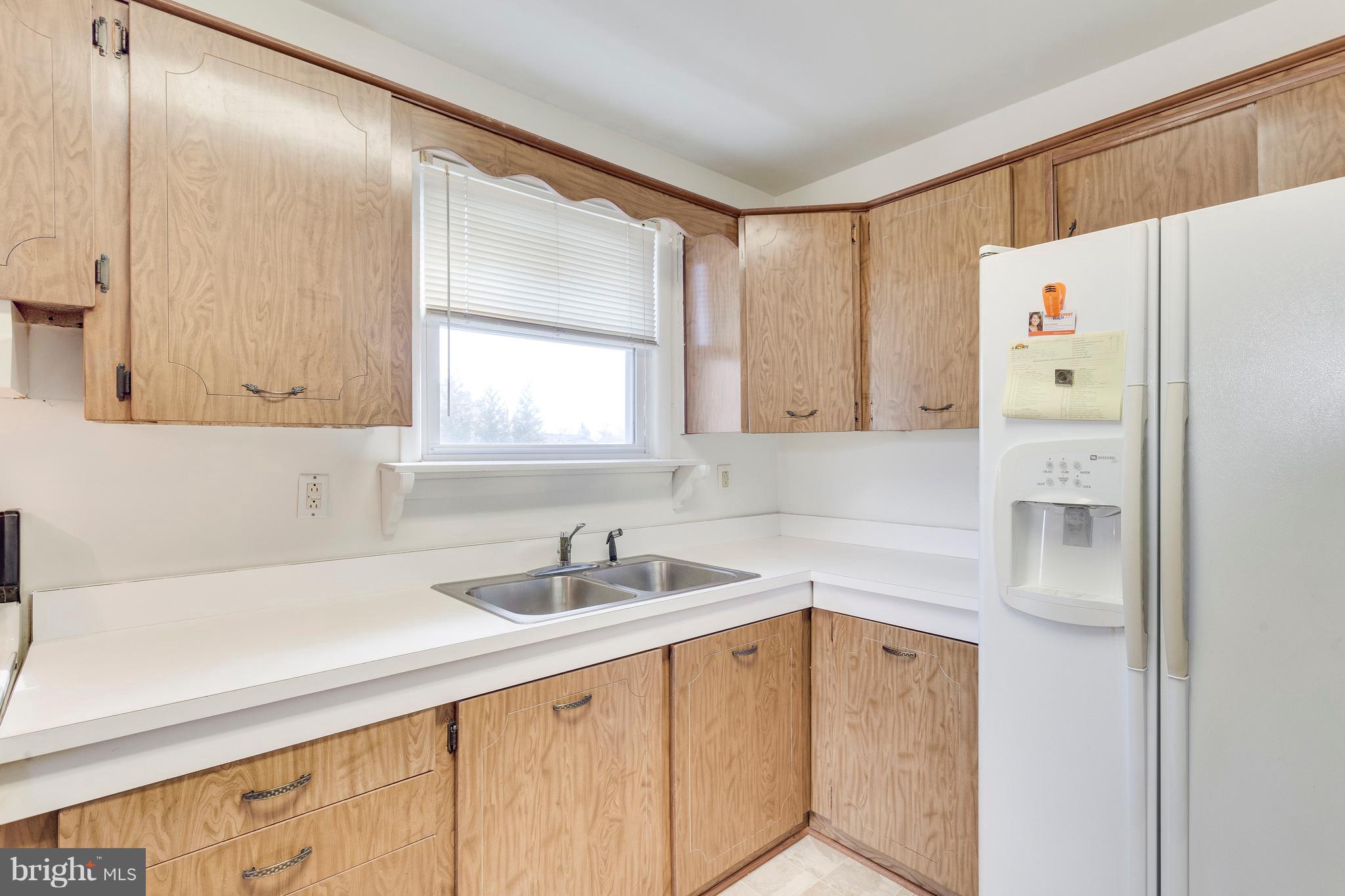 11312 Brandywine Road Clinton, MD 20735 - Photo 12 of 39 kitchen