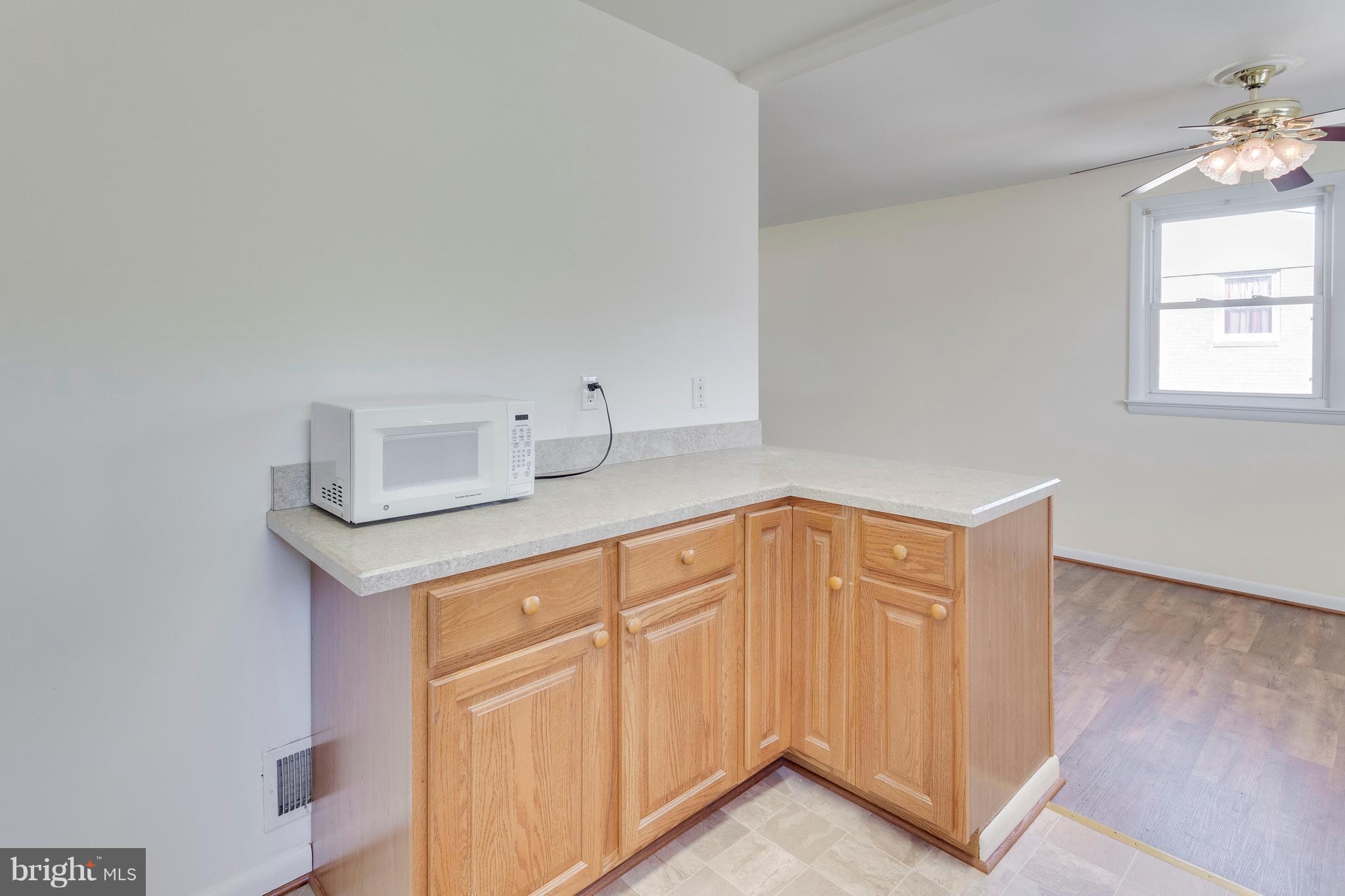 11312 Brandywine Road Clinton, MD 20735 - Photo 13 of 39 kitchen