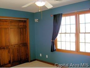 2404 Rosewell Springfield, IL 62711 - Photo 8 of 12