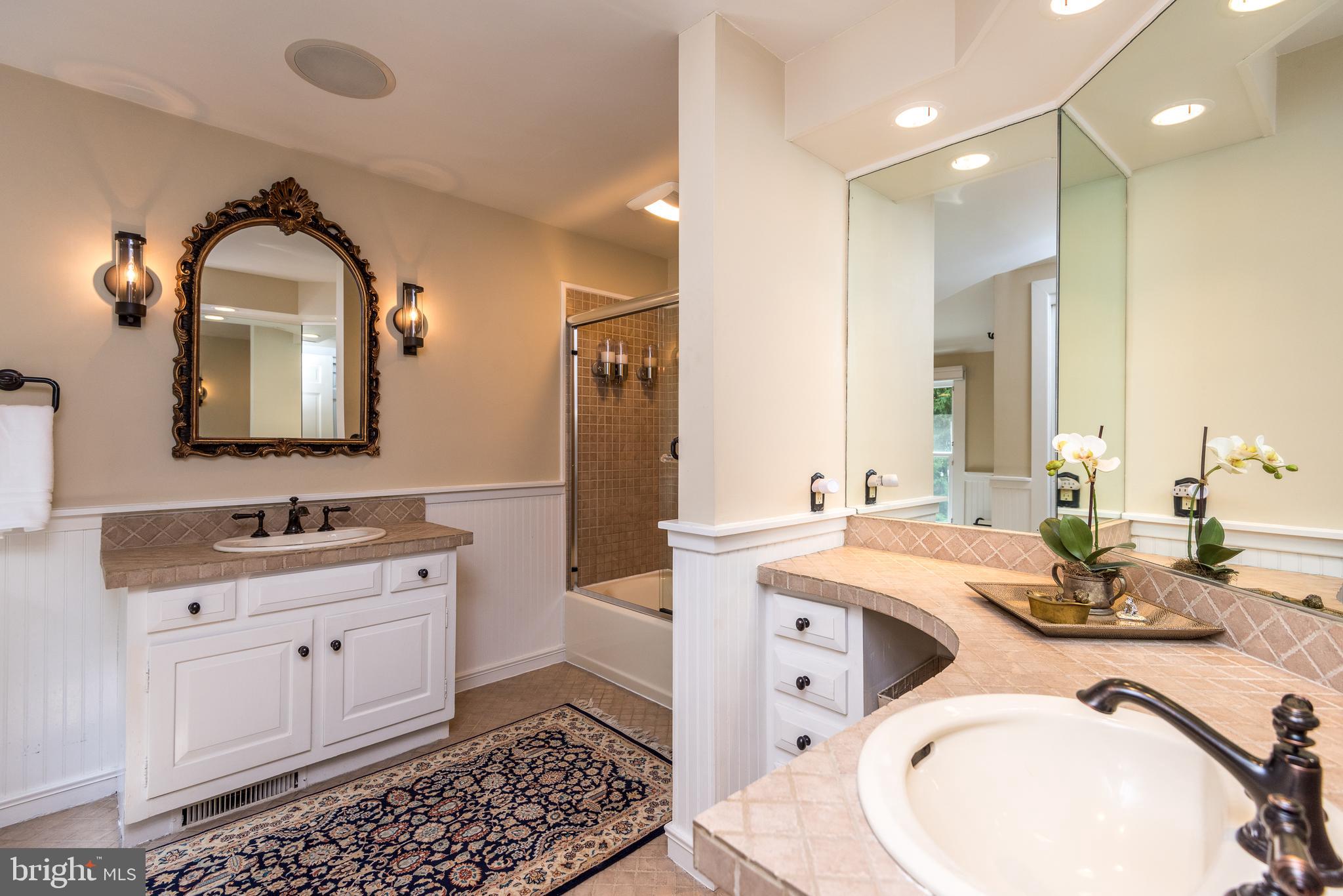 5701 Private Road Doylestown, PA 18902 - Photo 38 of 65 En Suite