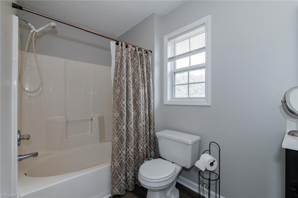 105 Stapleton Way High Point, NC 27265 - Photo 17 of 22 Master bath