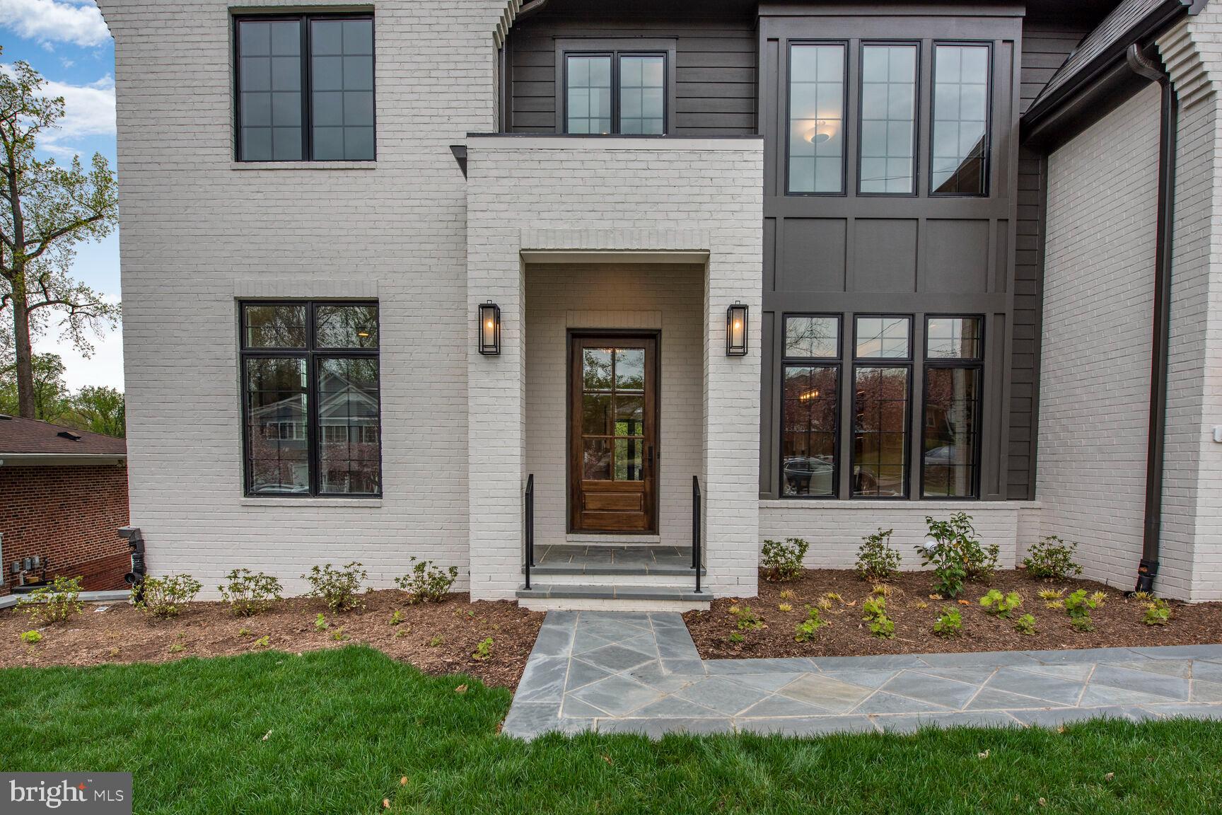 6820 Marbury Road Bethesda, MD 20817 - Photo 5 of 84 Front Entry with Pennsylvania Bluestone Porch