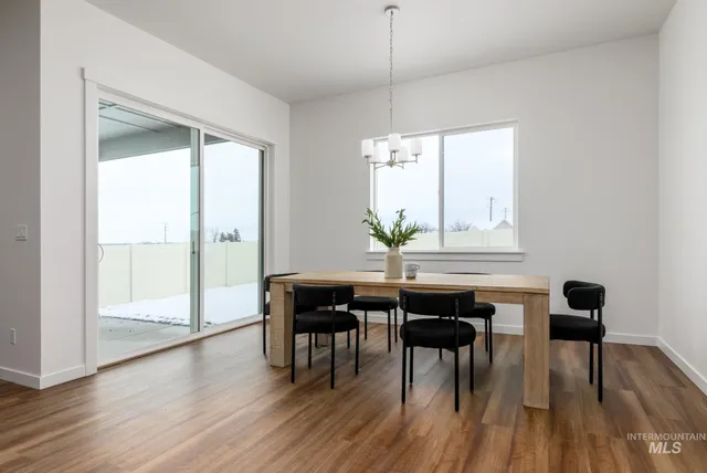 $689,000 | 3675 North San Carlos Way, Star, ID 83669