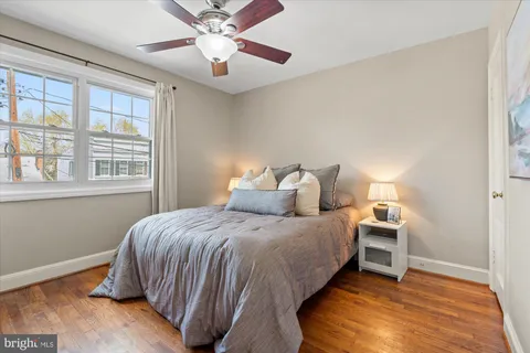 $799,900 | 509 East Windsor Avenue, Unit A, Alexandria, VA 22301