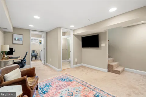 $799,900 | 509 East Windsor Avenue, Unit A, Alexandria, VA 22301