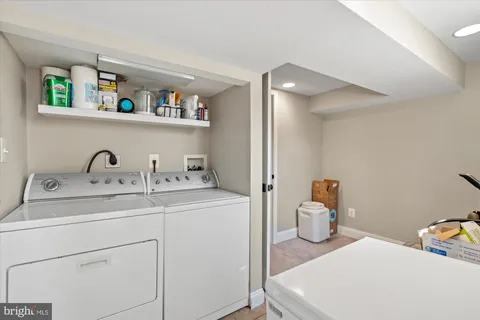 $799,900 | 509 East Windsor Avenue, Unit A, Alexandria, VA 22301