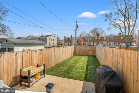 $799,900 | 509 East Windsor Avenue, Unit A, Alexandria, VA 22301