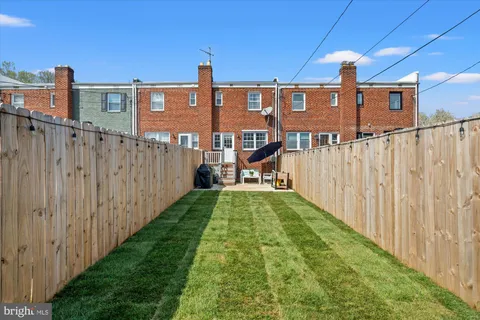 $799,900 | 509 East Windsor Avenue, Unit A, Alexandria, VA 22301