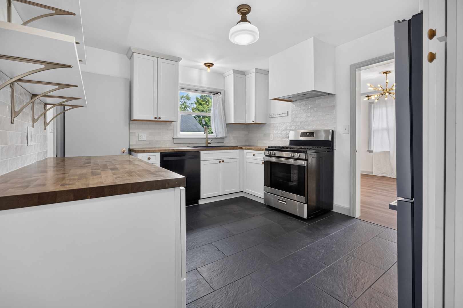 907 North Oak Street Normal, IL 61761 - Photo 11 of 46