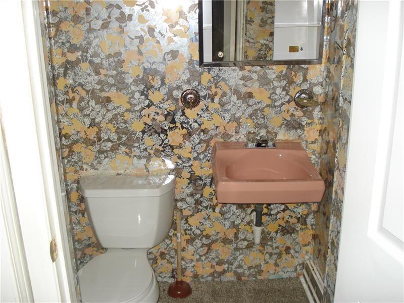 431 Ohio Avenue Rochester, PA 15074 - Photo 9 of 24