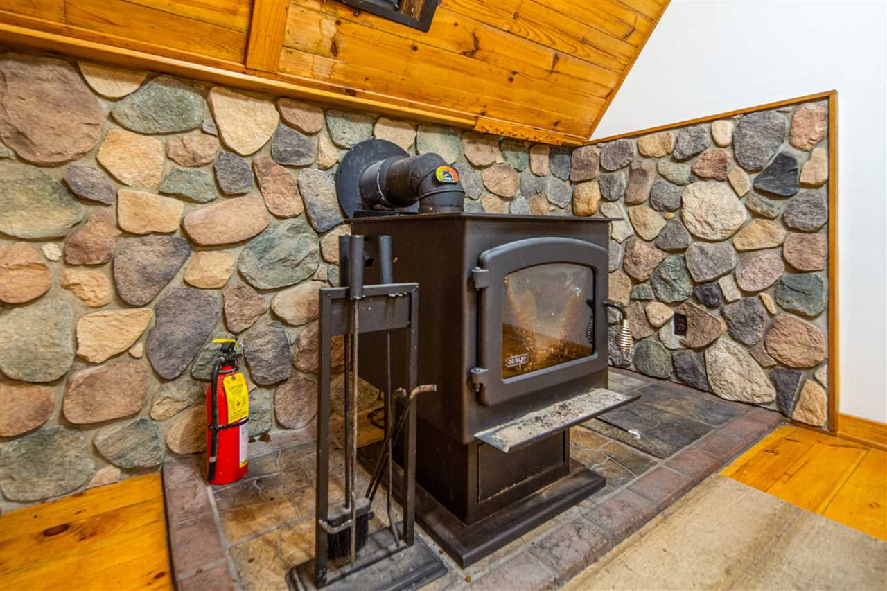 4170 Jeri Road Interlochen, MI 49643 - Photo 9 of 16 1881525-8.JPG