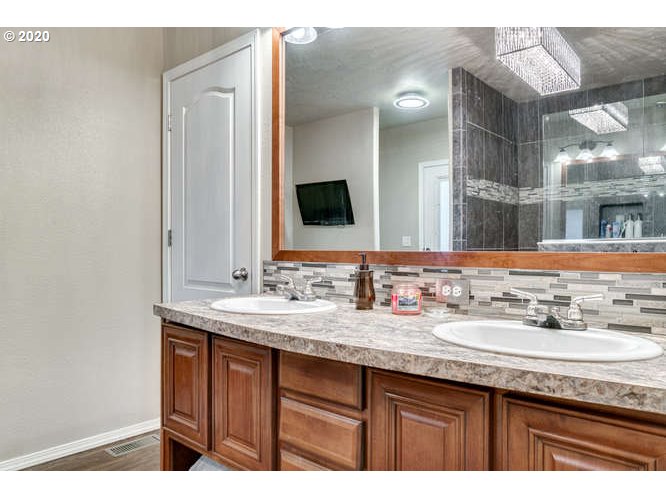 139 Leland Road Longview, WA 98632 - Photo 20 of 32