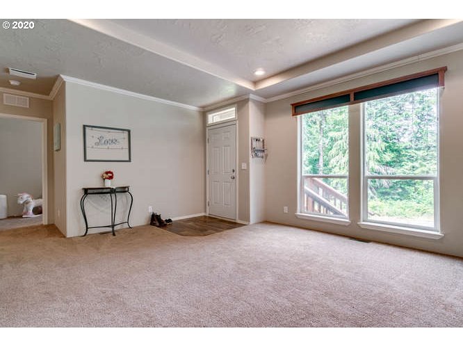 139 Leland Road Longview, WA 98632 - Photo 3 of 32