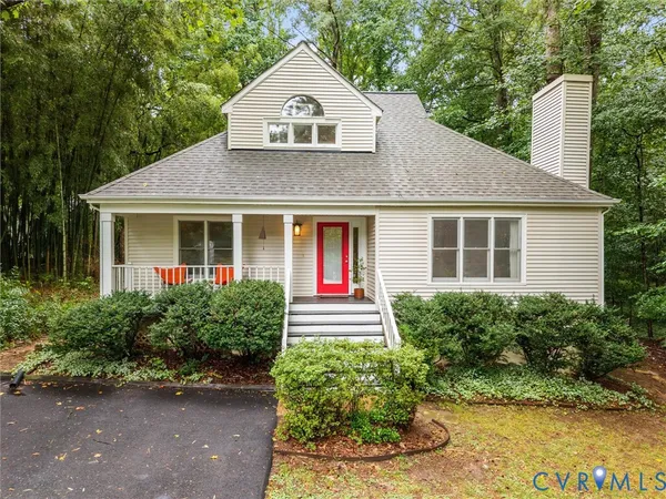 $370,000 | 14302 Woods Walk Lane, Midlothian, VA 23112