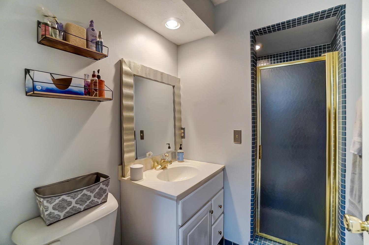 854 Ackley Road Cincinnati, OH 45255 - Photo 14 of 37 Gallery Image 14