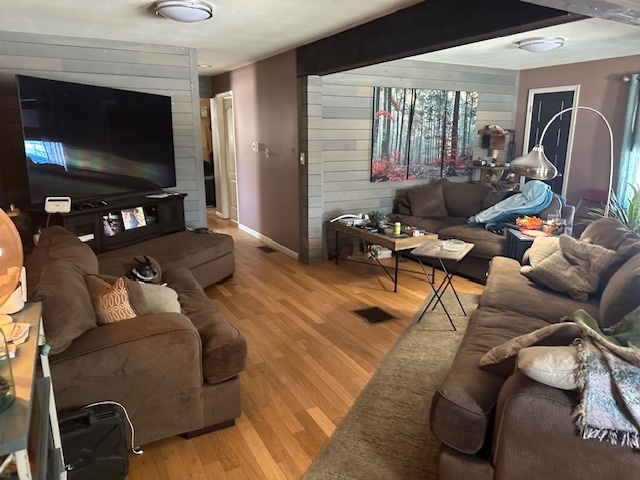 5526 Powell Road Indianapolis, IN 46221 - Photo 5 of 16 Gallery Image 5