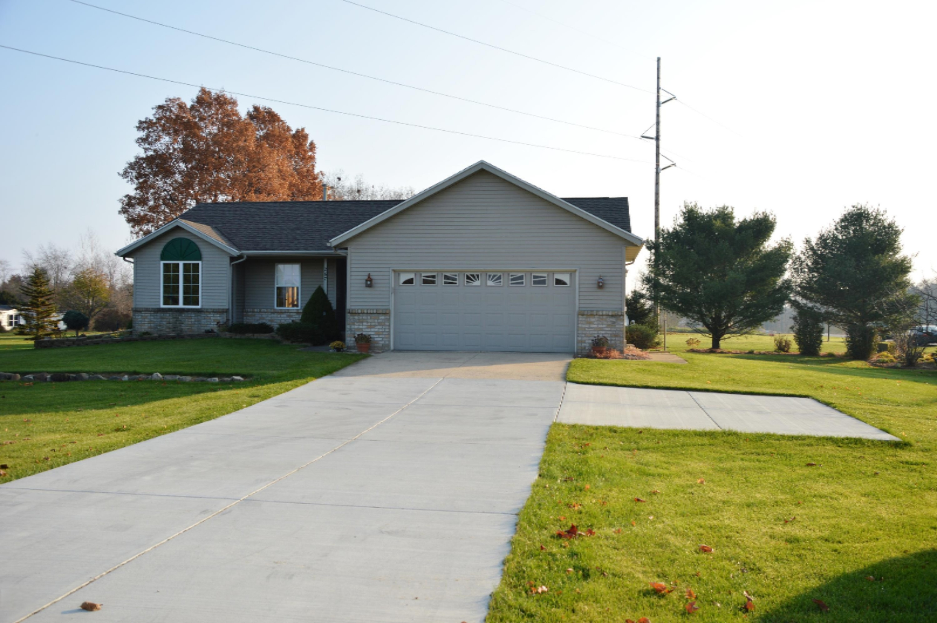 267 South Patterson Road Wayland, MI 49348 - Photo 2 of 41 DSC_0030
