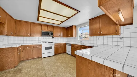 $625,000 | 824 West 6th Street, San Pedro, CA 90731