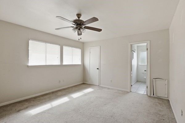 1655 Hawthorne Street Houston, TX 77006 - Photo 27 of 39 a view of an empty room with a window