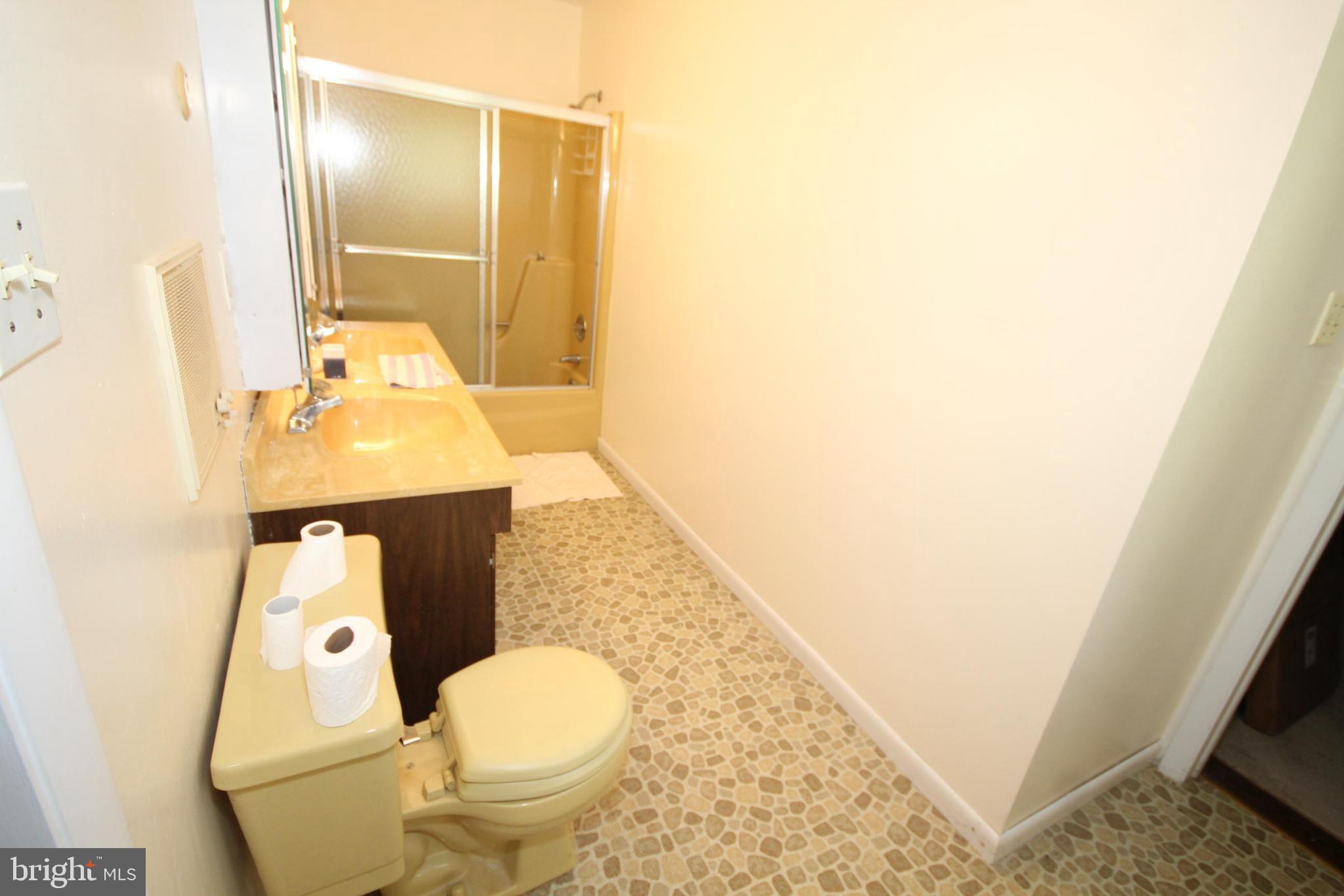 458 Greentree Road Sewell, NJ 08080 - Photo 22 of 81 Gallery Image 22