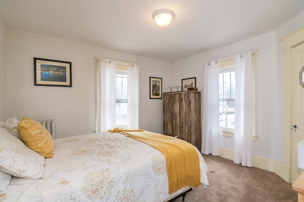 69 Belvidere Street Springfield, MA 01108 - Photo 25 of 41