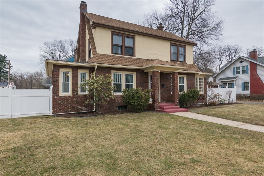 69 Belvidere Street Springfield, MA 01108 - Photo 36 of 41