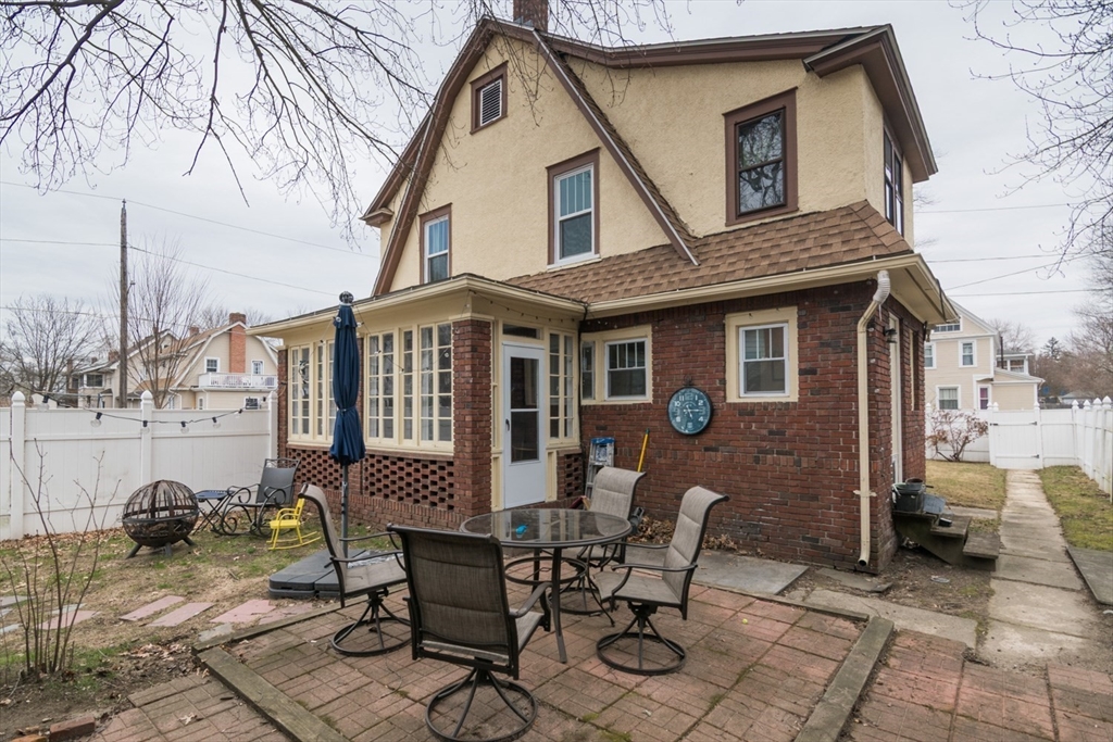 69 Belvidere Street Springfield, MA 01108 - Photo 39 of 41