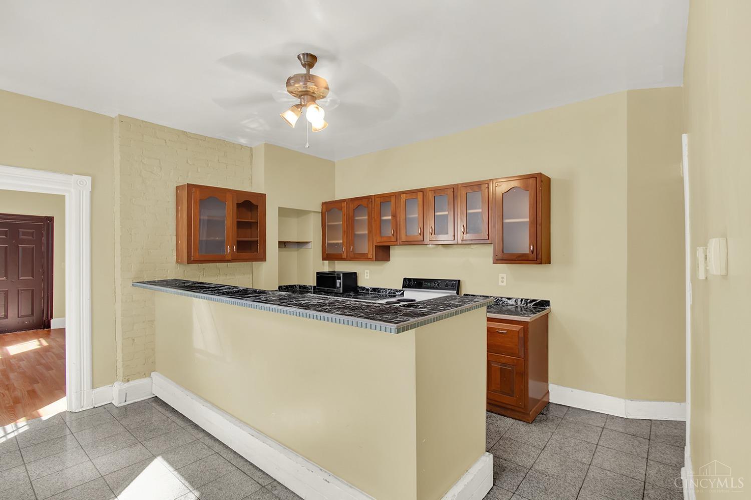 2208 Ravine Street Cincinnati, OH 45219 - Photo 11 of 53