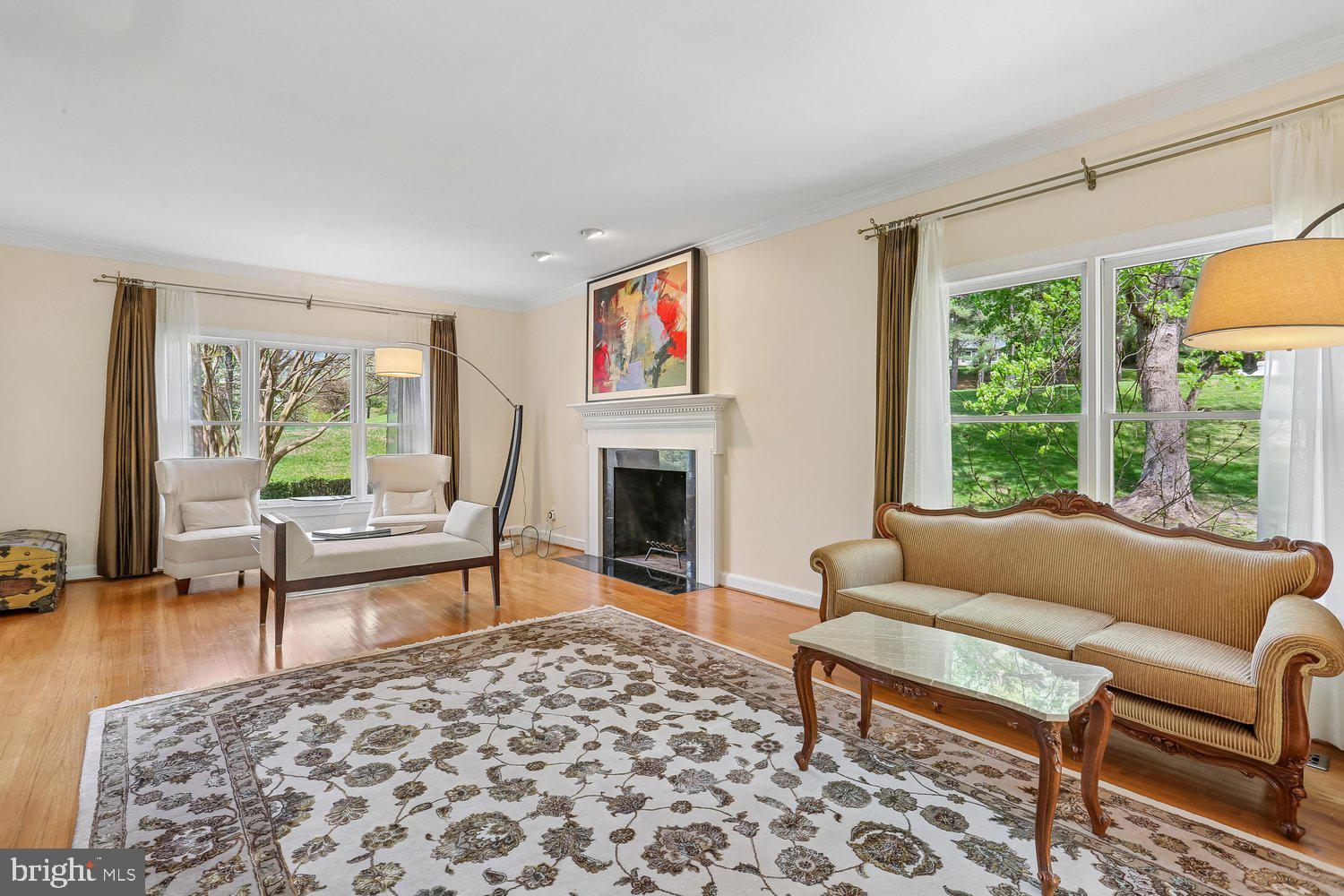 12321 Rivers Edge Drive Potomac, MD 20854 - Photo 16 of 103 Living Room