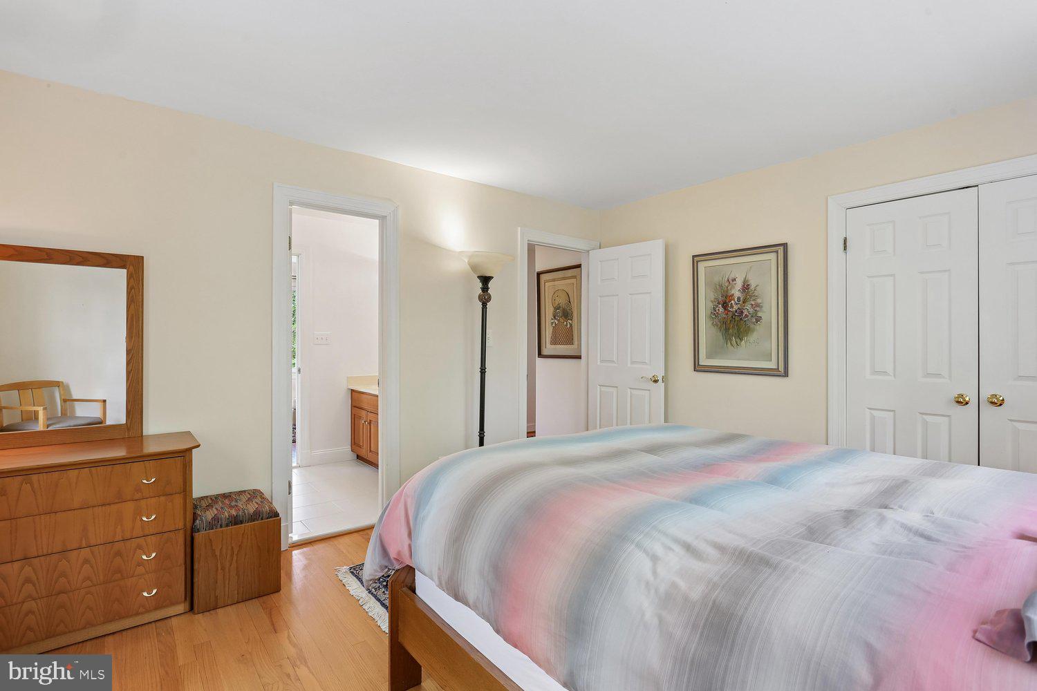 12321 Rivers Edge Drive Potomac, MD 20854 - Photo 54 of 103 Bedroom 3 - Jack & Jill